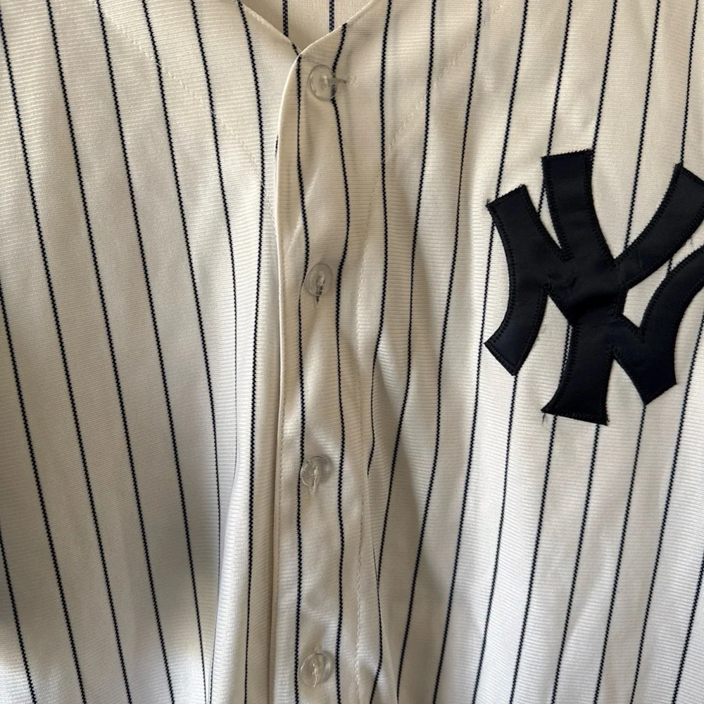 Majestic White and Black Pinstripe Jersey - Picture 2 of 6